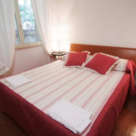 شقة Nocciolo